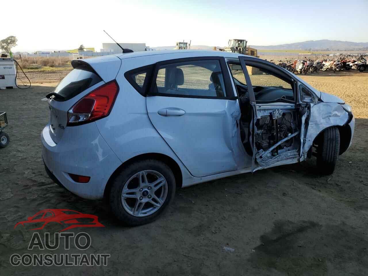 FORD FIESTA 2017 - 3FADP4EJ8HM115546