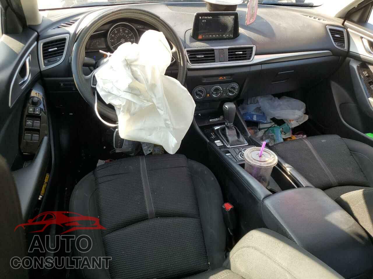 MAZDA 3 2018 - 3MZBN1U73JM186362