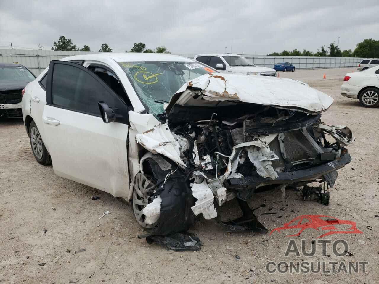 TOYOTA COROLLA 2018 - 5YFBURHE5JP853535