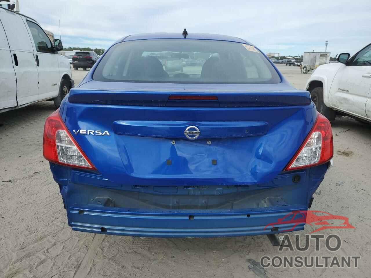 NISSAN VERSA 2017 - 3N1CN7APXHL840663