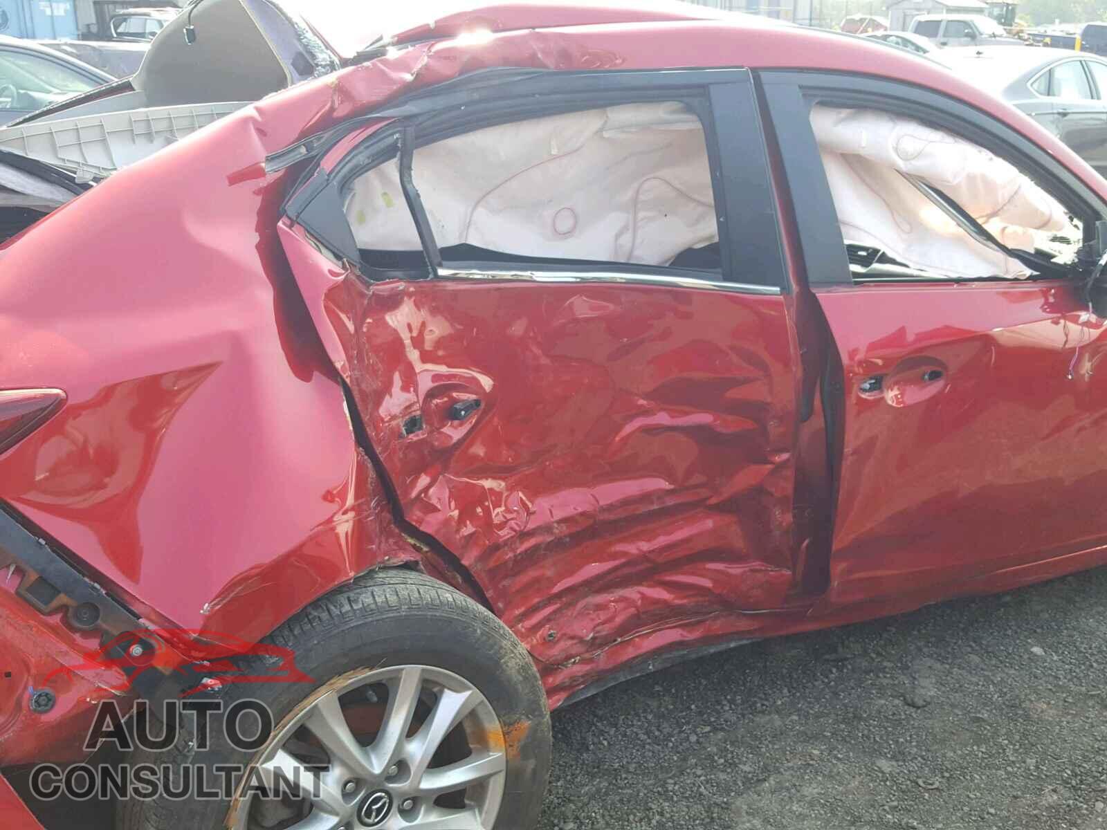 MAZDA 3 2017 - 3MZBN1U76HM103257