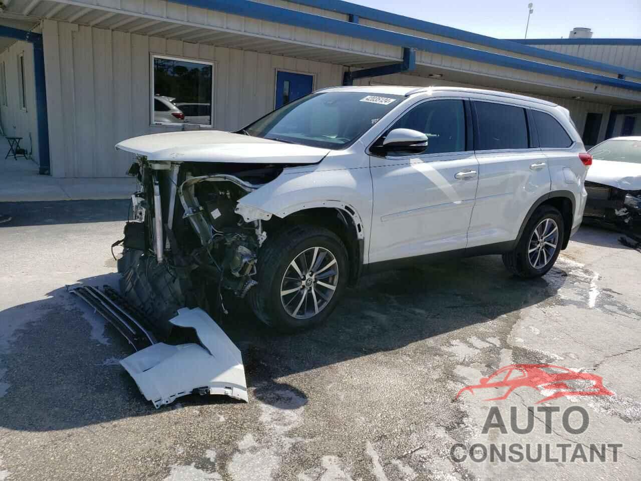 TOYOTA HIGHLANDER 2019 - 5TDJZRFH8KS617867