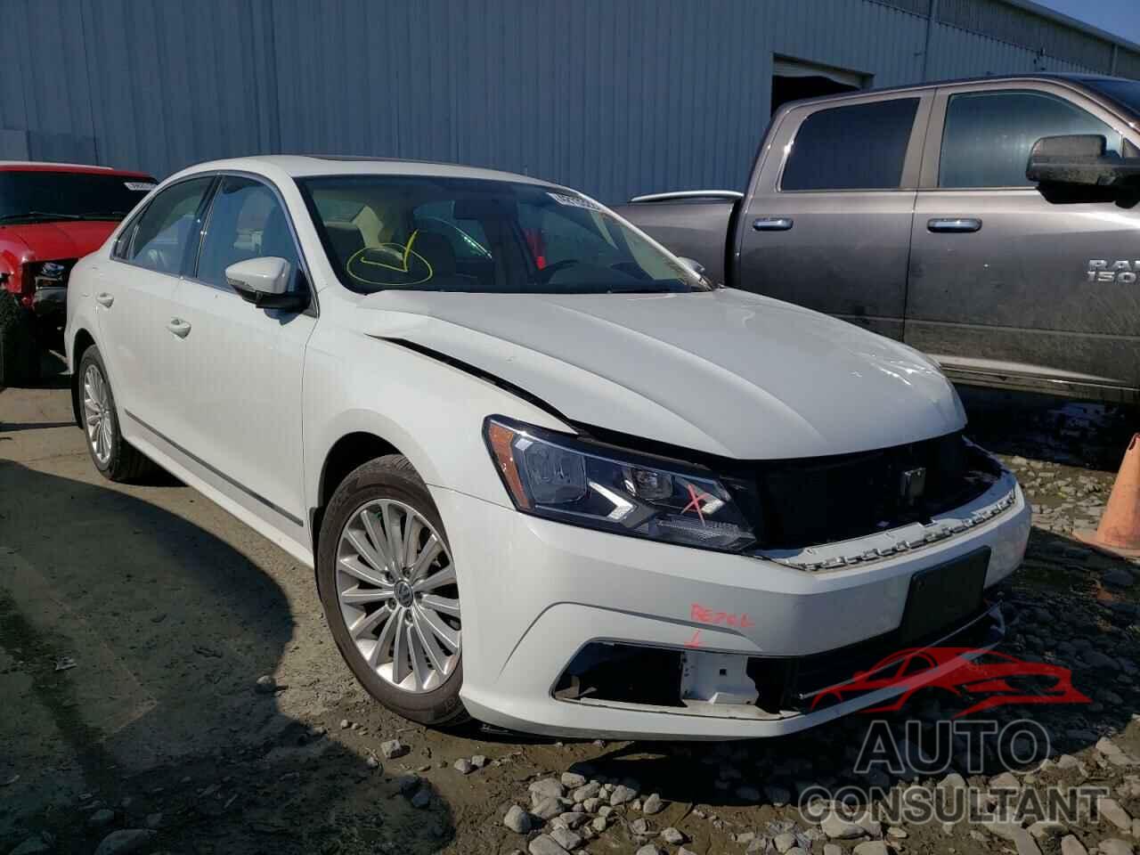 VOLKSWAGEN PASSAT 2016 - 1VWBT7A36GC023368
