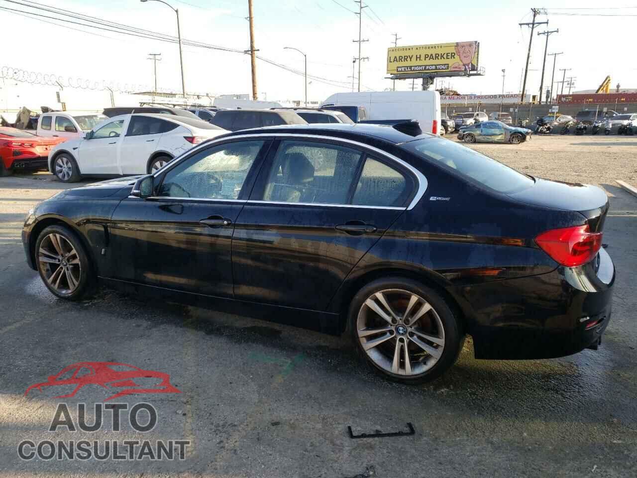 BMW 3 SERIES 2018 - WBA8E1C5XJA756316