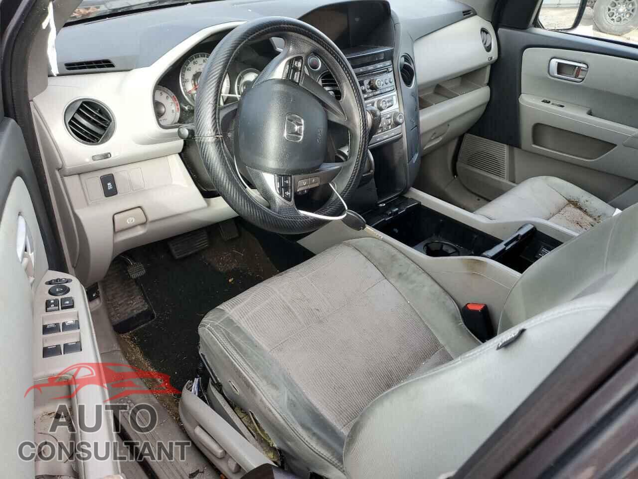 HONDA PILOT 2015 - 5FNYF3H4XFB021944