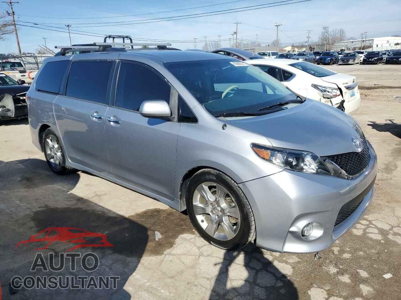 TOYOTA SIENNA 2013 - 5TDXK3DC2DS349727
