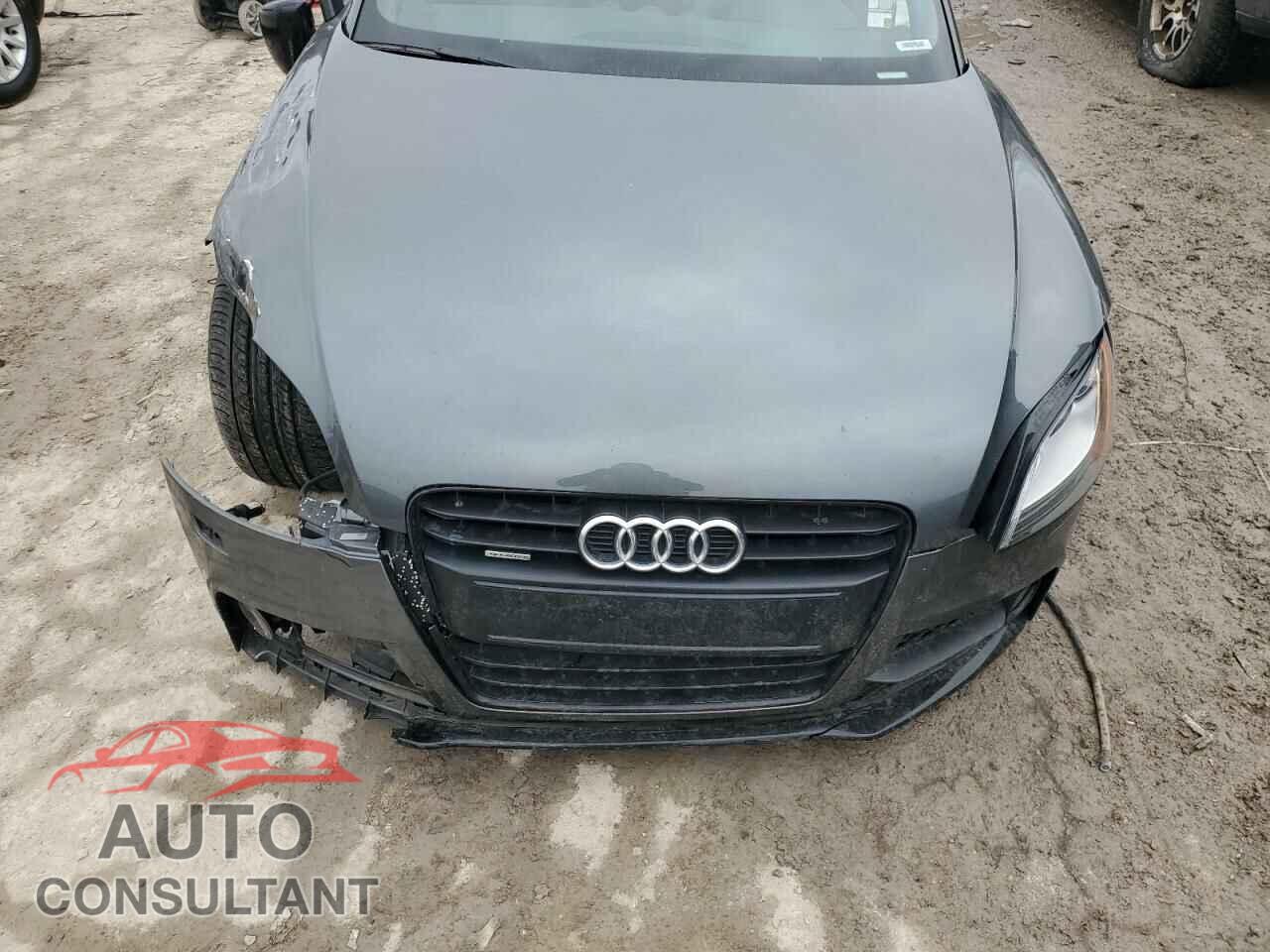 AUDI TT 2014 - TRUBFAFK9E1009552