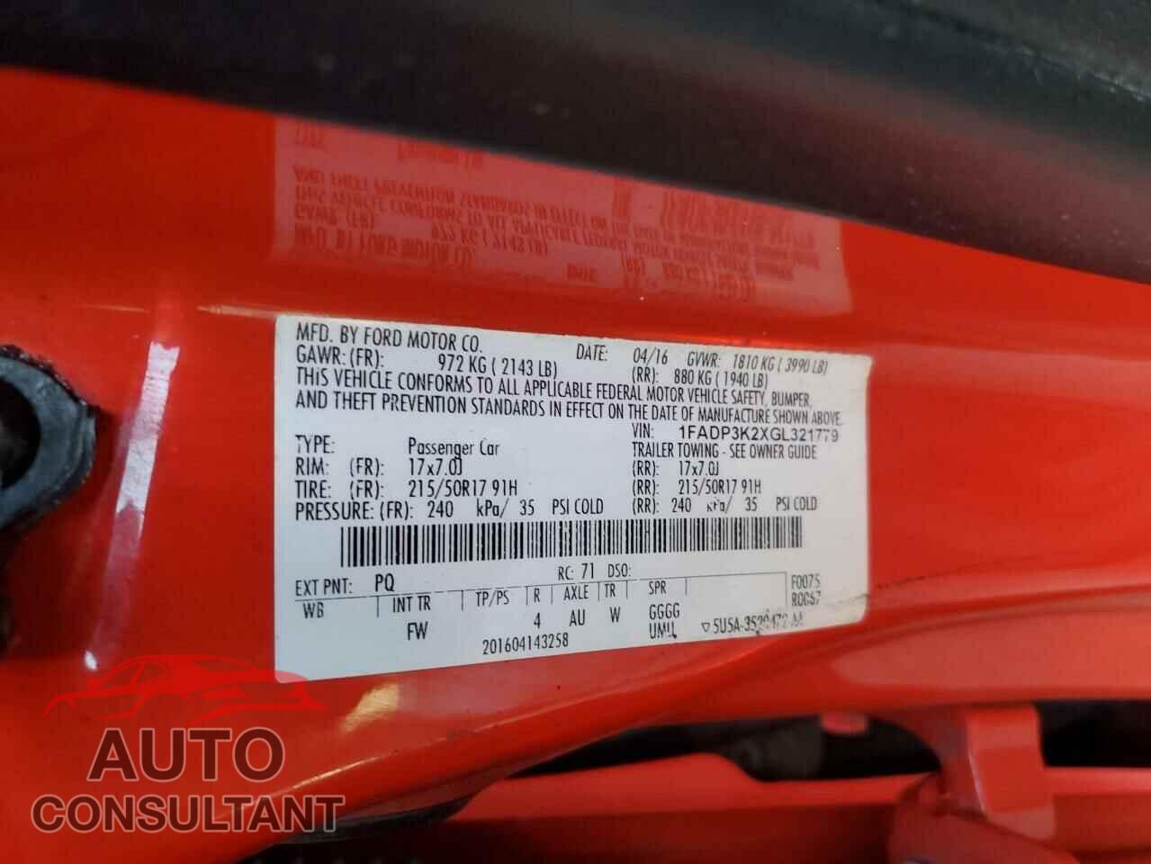 FORD FOCUS 2016 - 1FADP3K2XGL321779