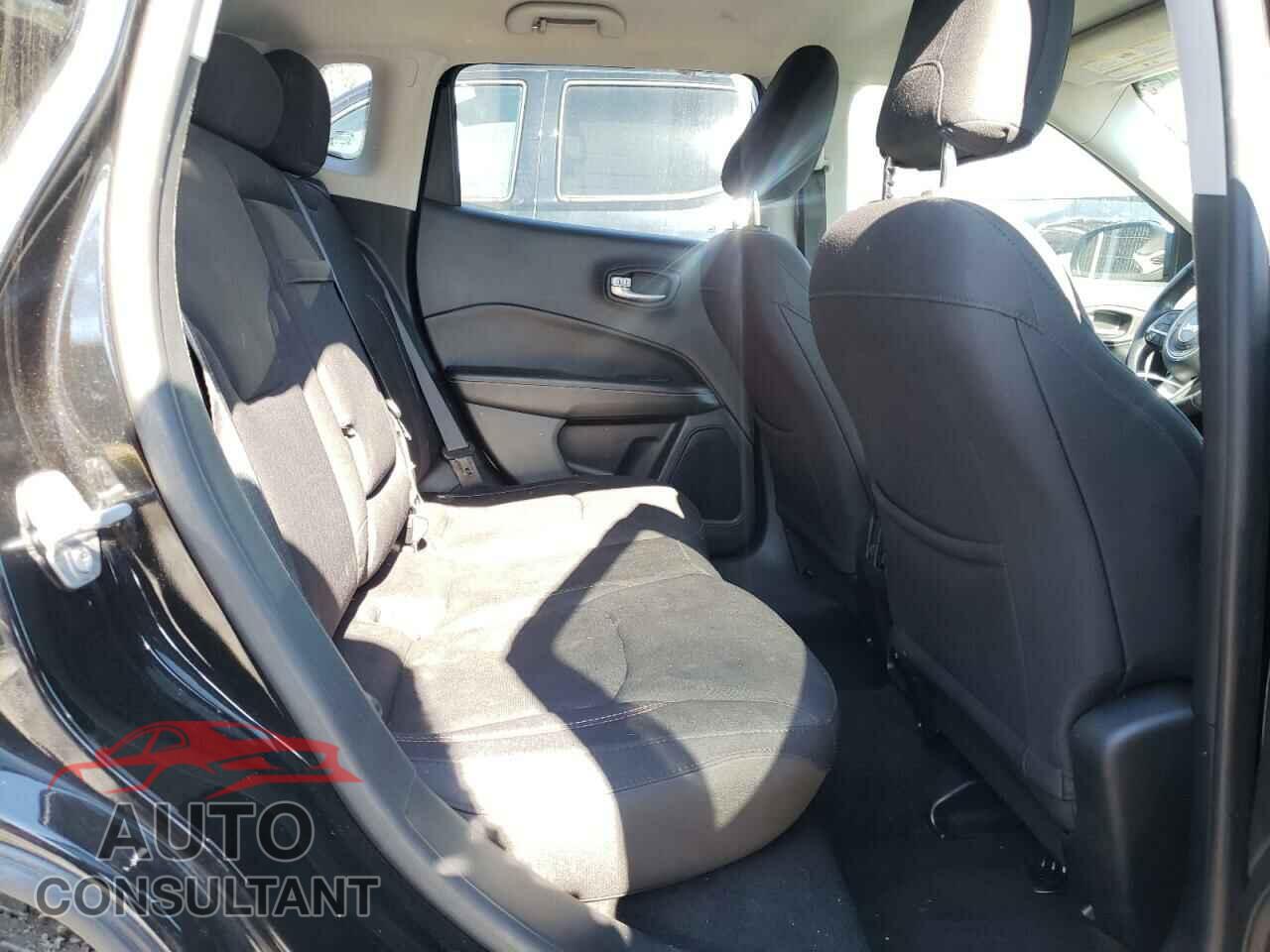 JEEP COMPASS 2018 - 3C4NJDAB2JT360711