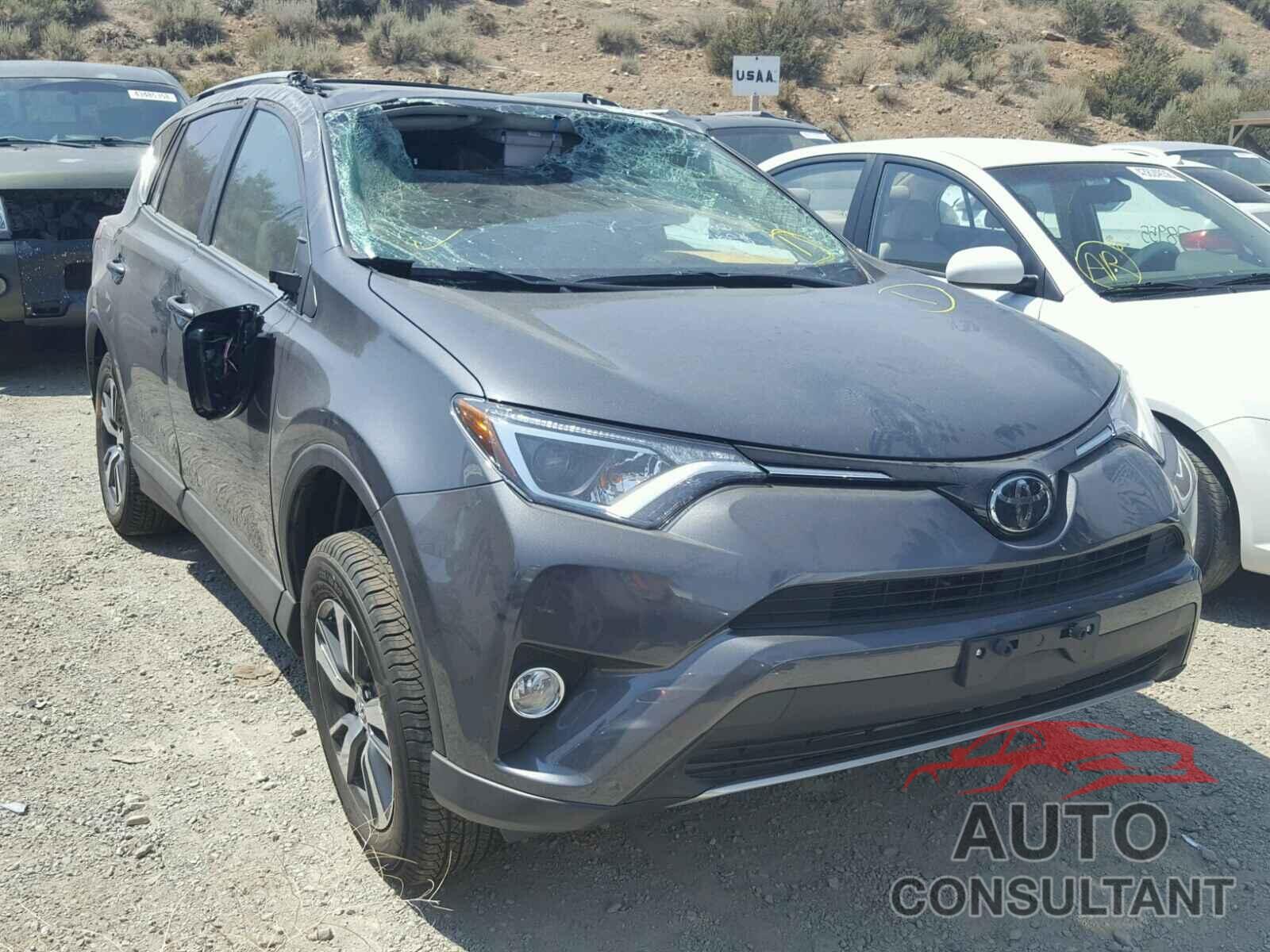 TOYOTA RAV4 XLE 2018 - 2T3RFREV5JW813801