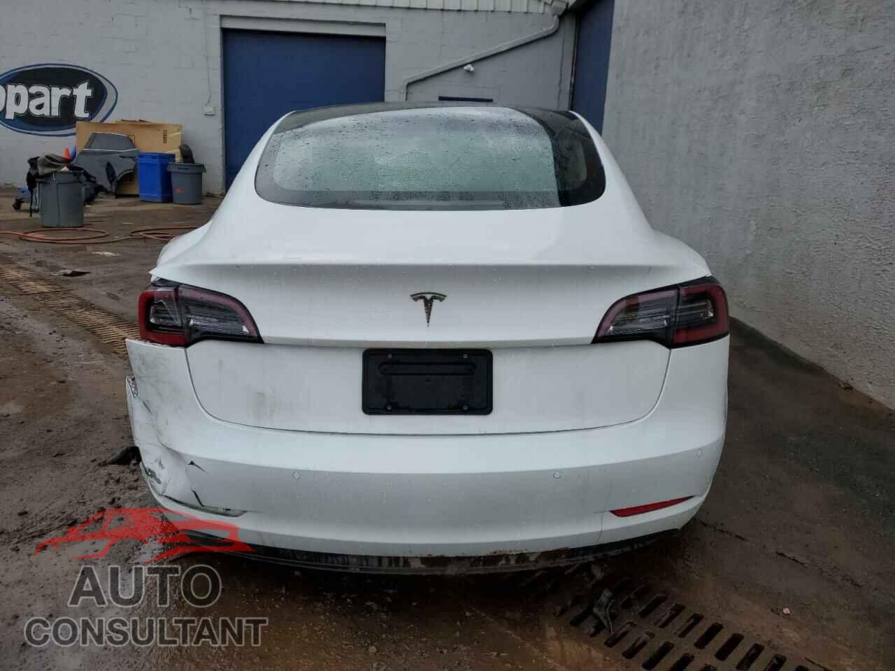 TESLA MODEL 3 2022 - 5YJ3E1EA4NF369801