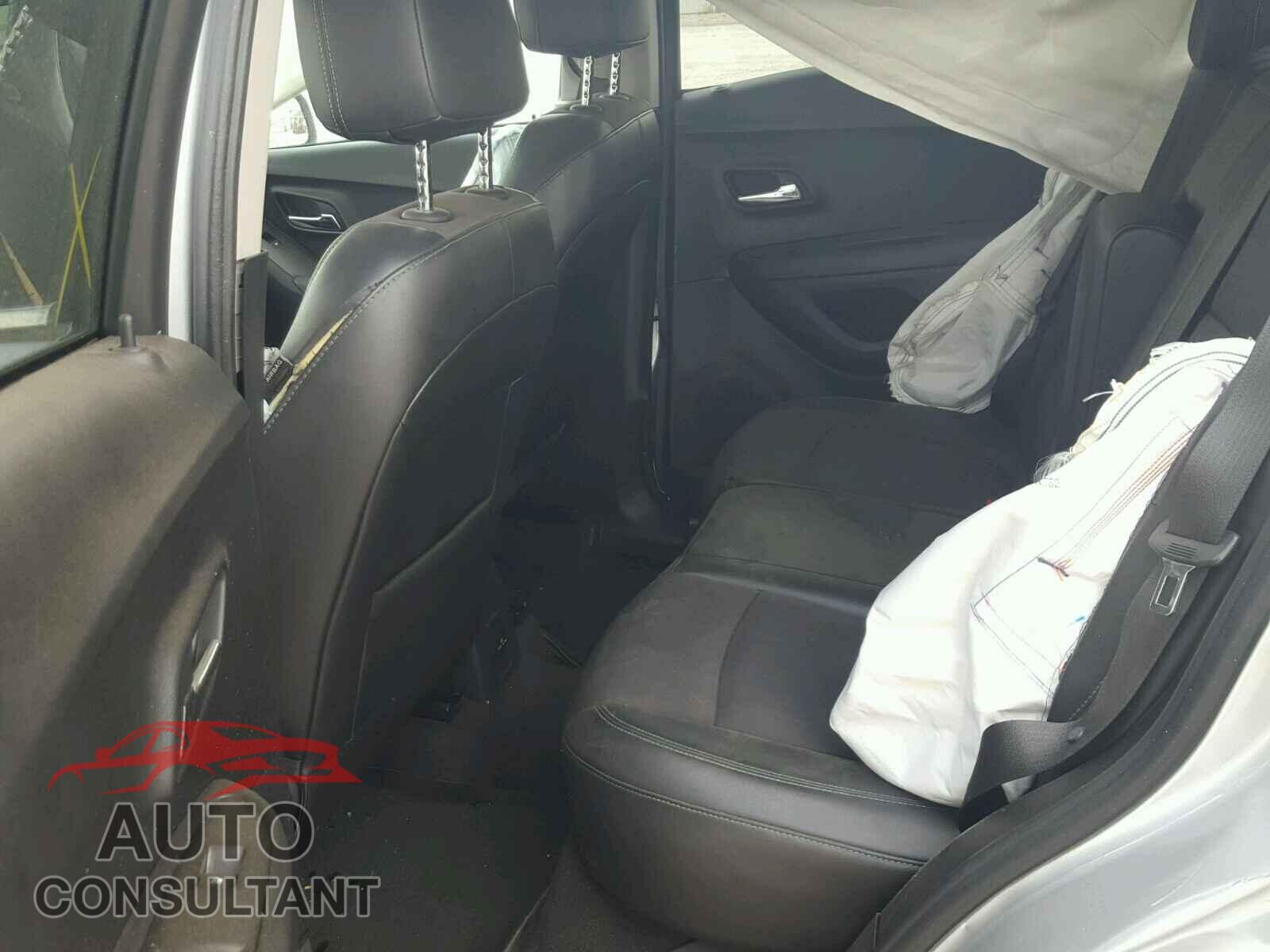CHEVROLET TRAX 1LT 2015 - 3GNCJLSB0FL242560