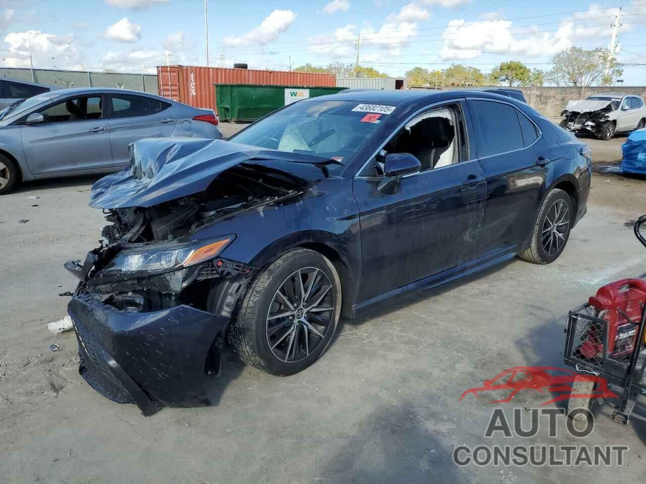 TOYOTA CAMRY 2022 - 4T1T11AK8NU638086