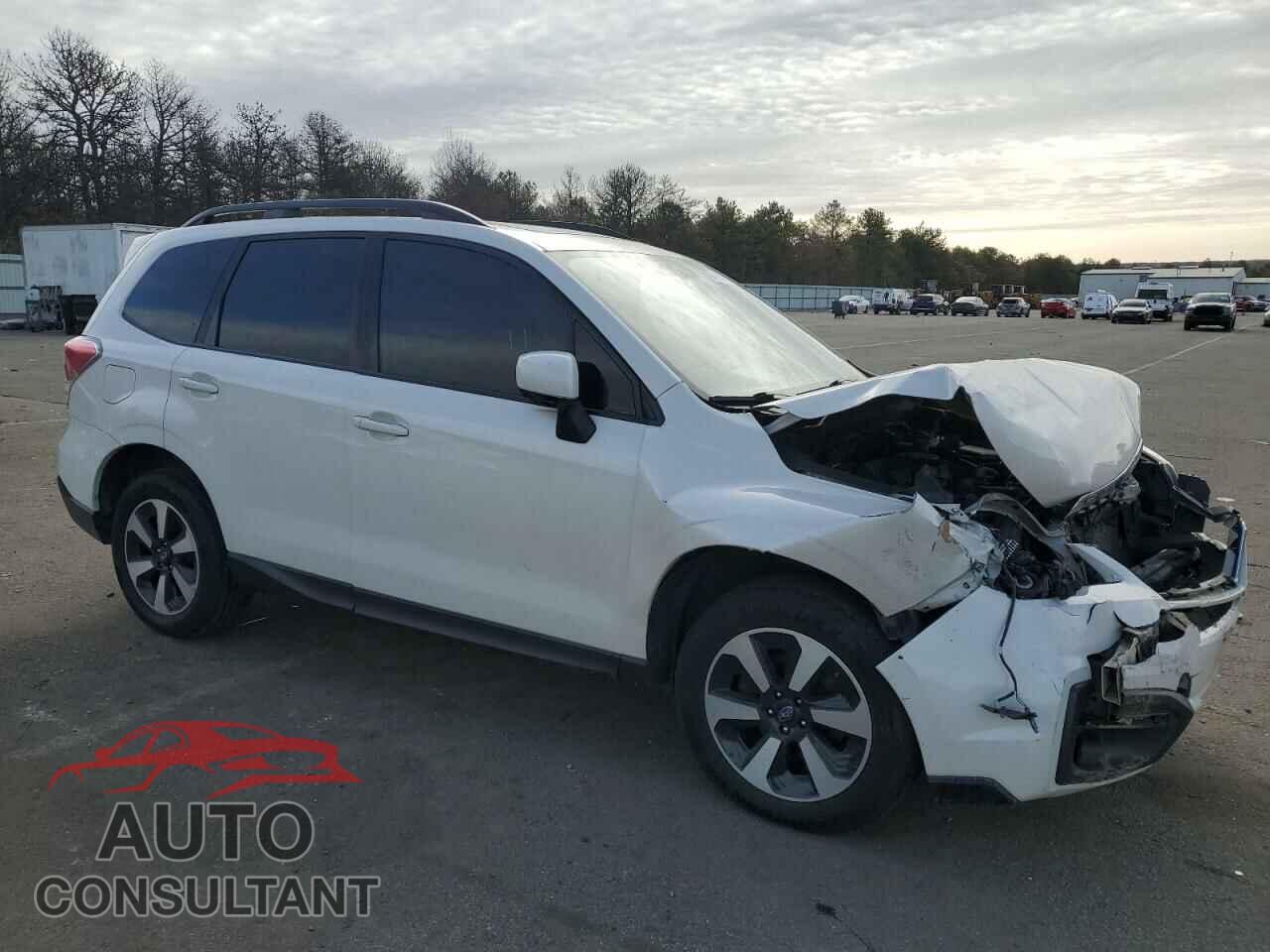 SUBARU FORESTER 2017 - JF2SJAEC4HH481321