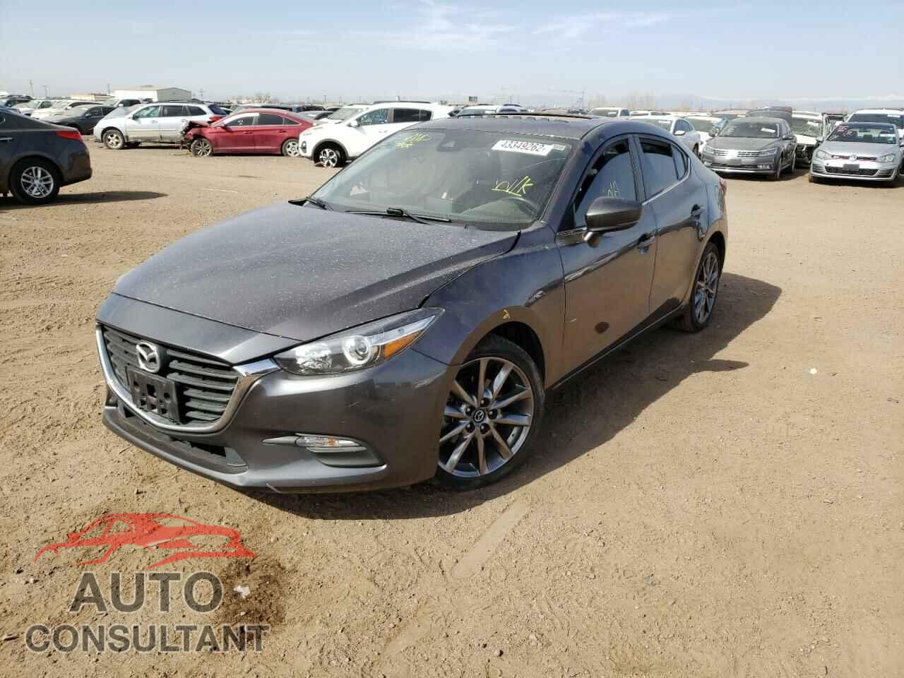 MAZDA 3 2018 - 3MZBN1V30JM210502