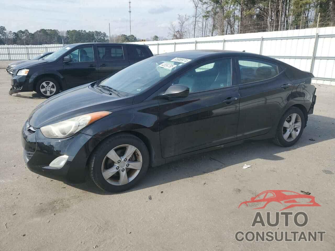 HYUNDAI ELANTRA 2012 - KMHDH4AE0CU345226