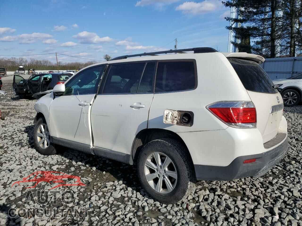 TOYOTA HIGHLANDER 2011 - 5TDBK3EH7BS082473