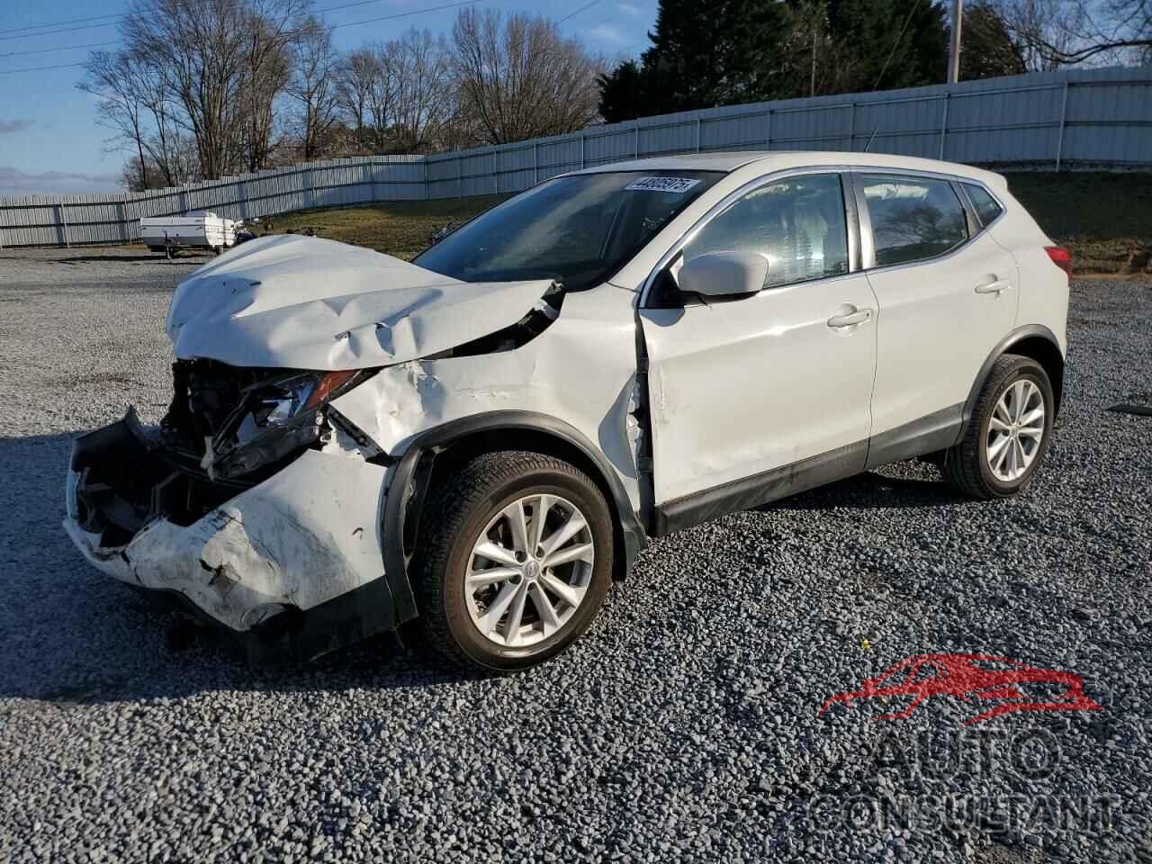 NISSAN ROGUE 2018 - JN1BJ1CP3JW192181