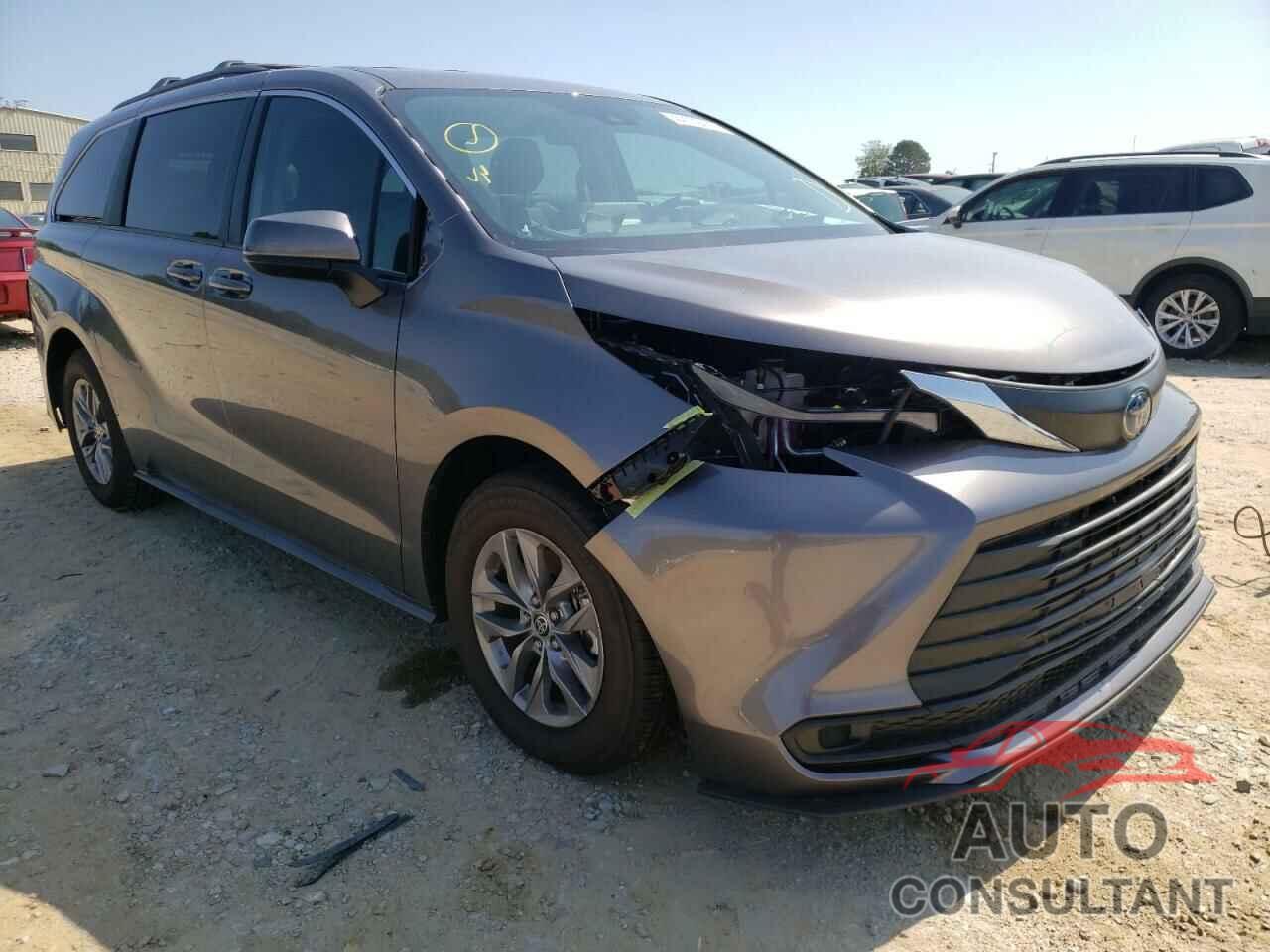 TOYOTA SIENNA 2022 - 5TDKRKEC4NS098290