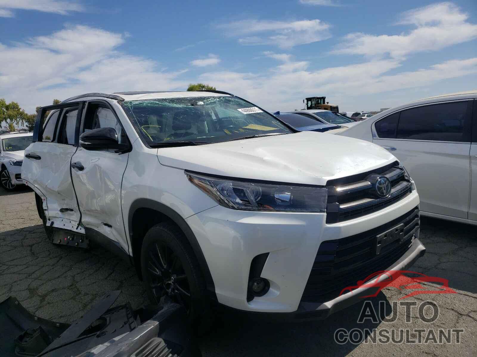 TOYOTA HIGHLANDER 2019 - 5TDJZRFH6KS966901