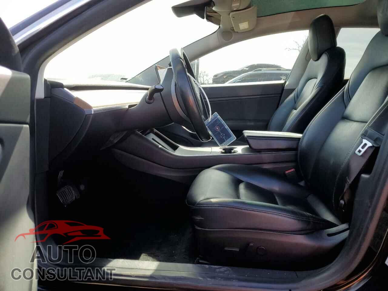 TESLA MODEL 3 2019 - 5YJ3E1EAXKF311719