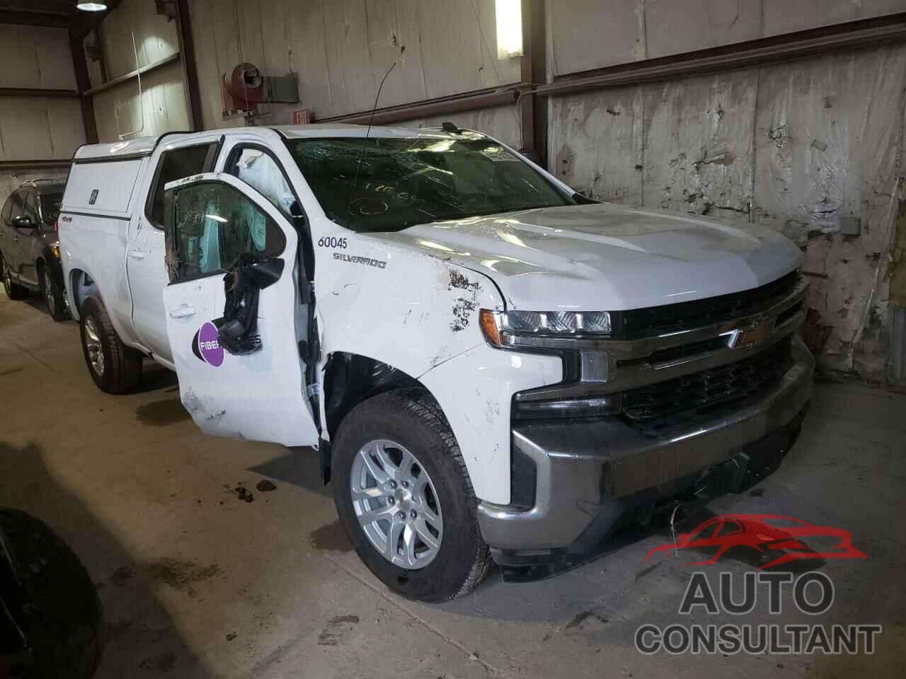 CHEVROLET SILVERADO 2021 - 1GCUYDED2MZ360045