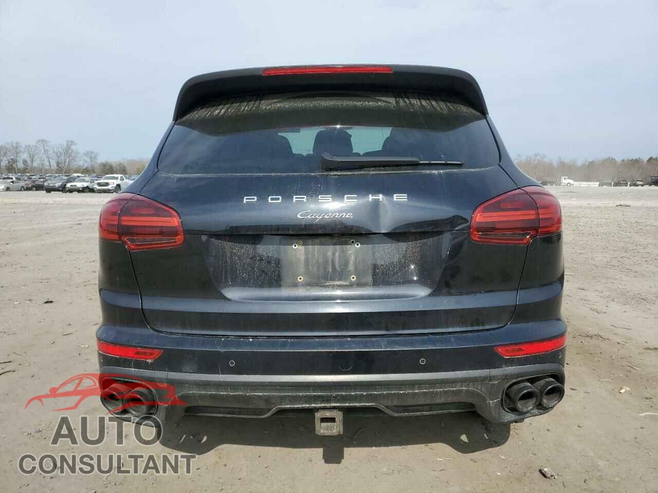 PORSCHE CAYENNE 2016 - WP1AF2A24GKA44062