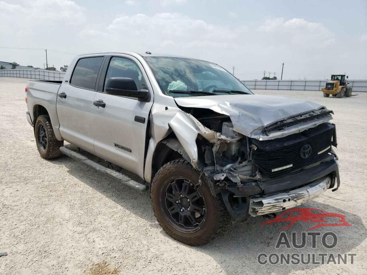 TOYOTA TUNDRA 2016 - 5TFDW5F19GX522852