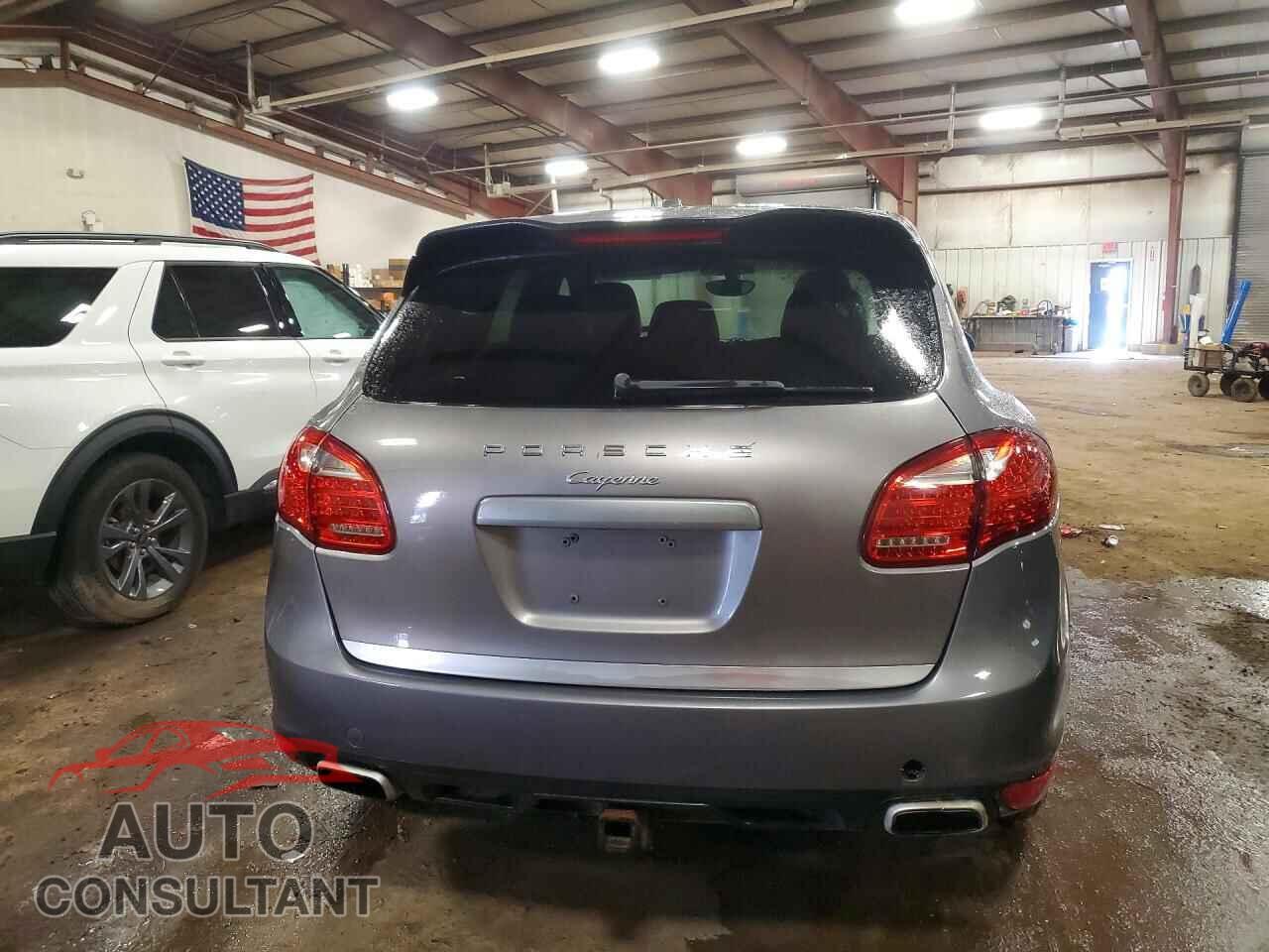 PORSCHE CAYENNE 2012 - WP1AA2A2XCLA12784