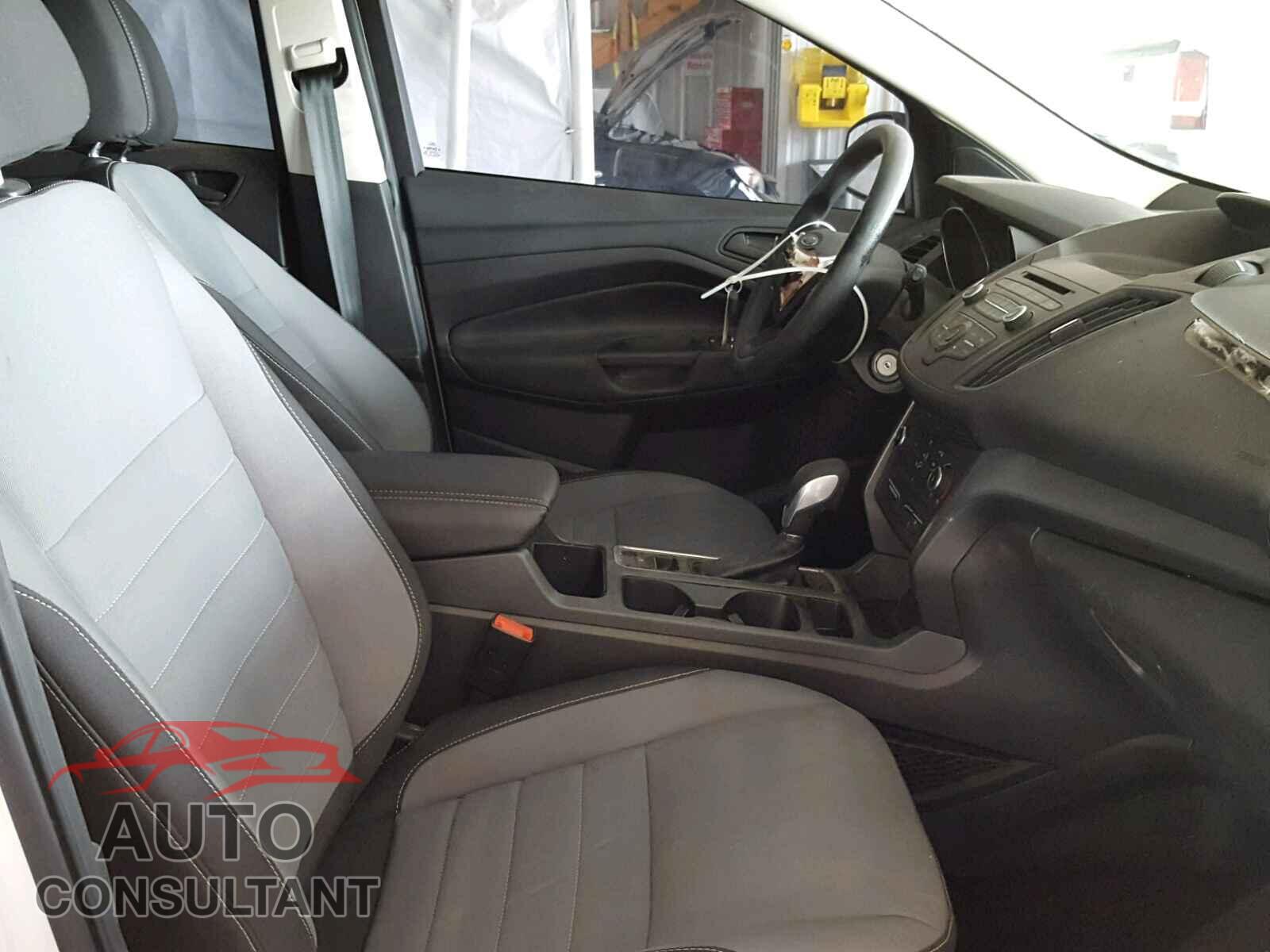 FORD ESCAPE S 2017 - 1FMCU0F76HUE08590