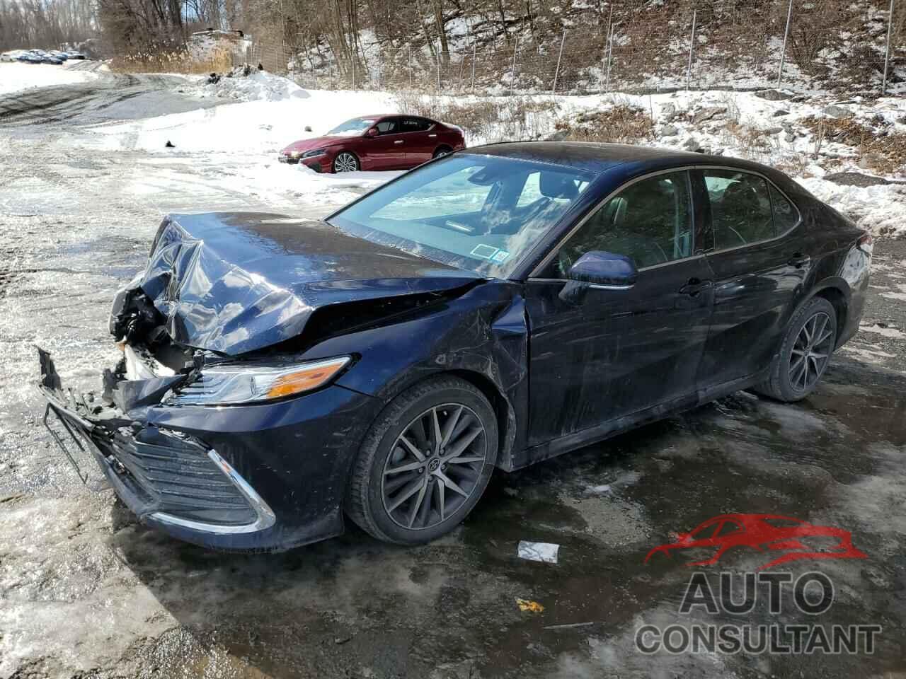 TOYOTA CAMRY 2022 - 4T1F11BK5NU055065