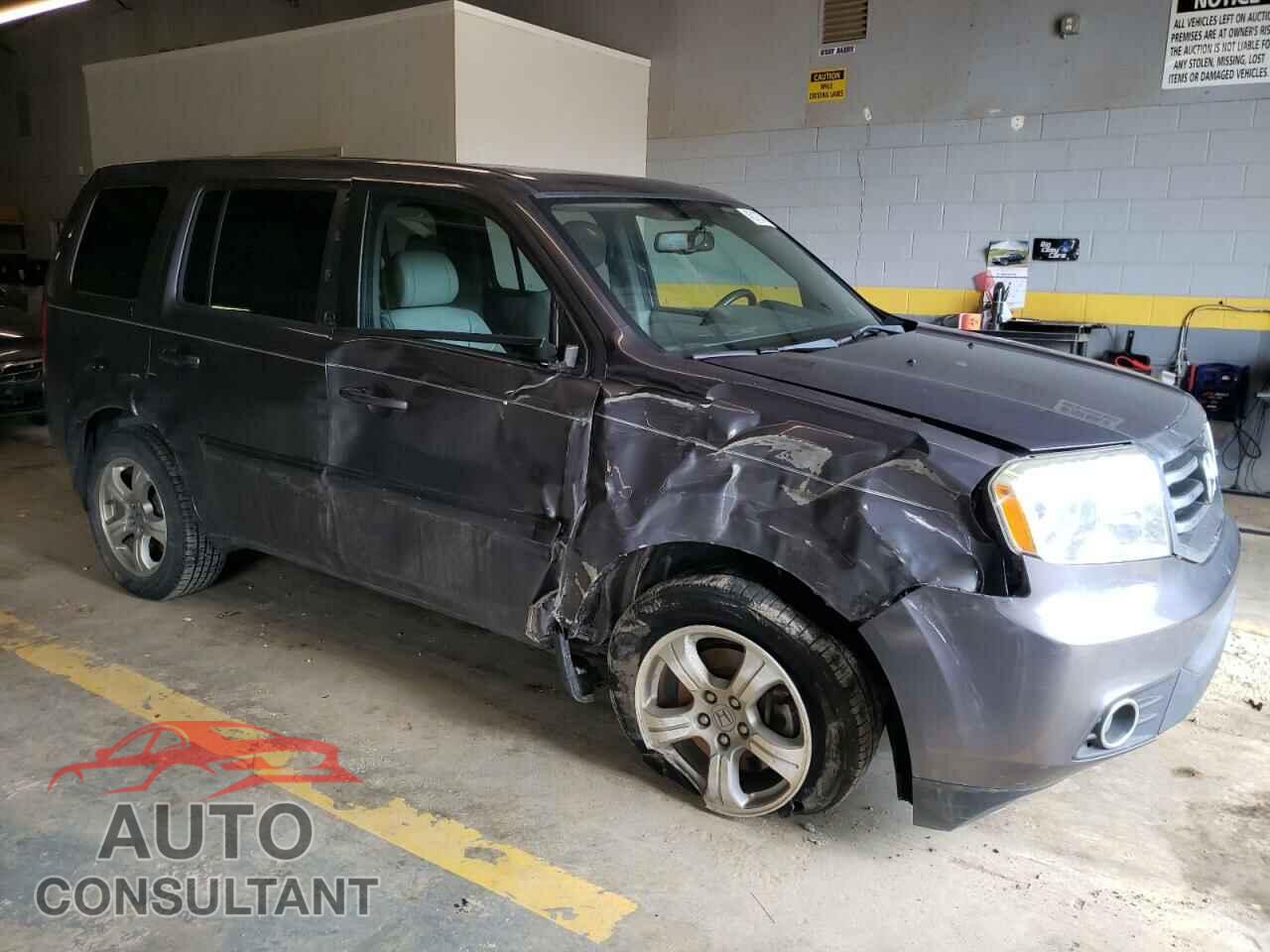 HONDA PILOT 2015 - 5FNYF4H76FB034058