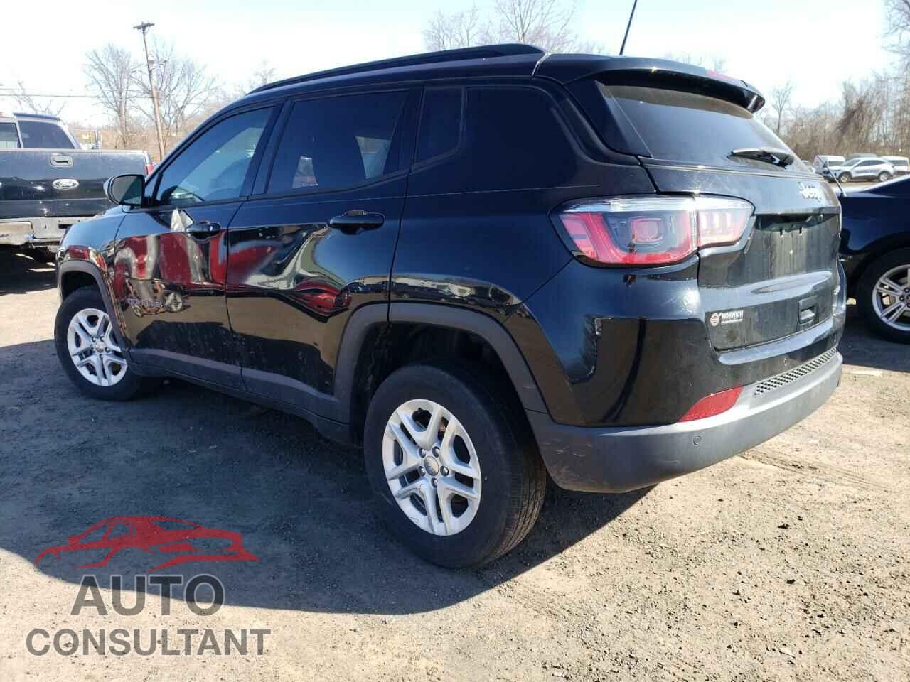 JEEP COMPASS 2018 - 3C4NJCAB8JT254807
