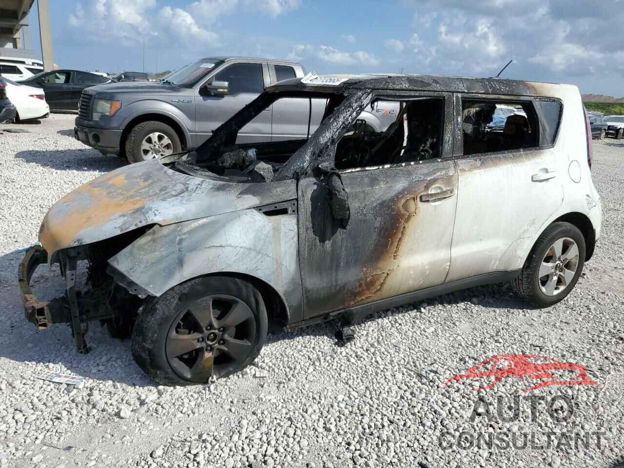 KIA SOUL 2017 - KNDJN2A29H7430114