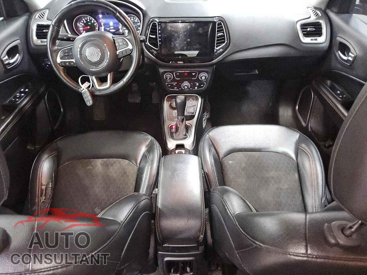 JEEP COMPASS 2018 - 3C4NJDBB8JT435684