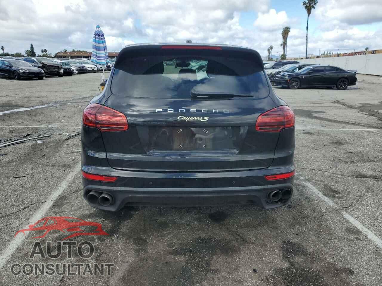 PORSCHE CAYENNE 2017 - WP1AE2A26HLA74128