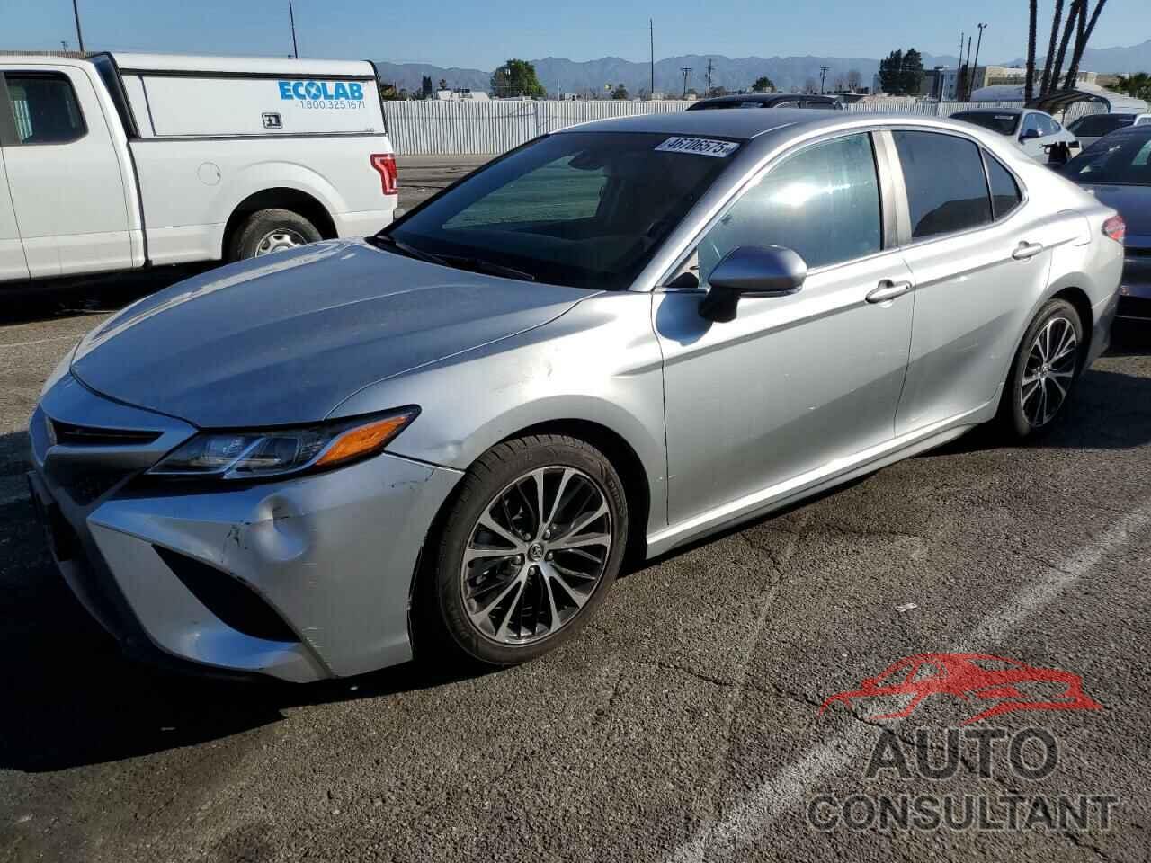 TOYOTA CAMRY 2018 - 4T1B11HK4JU063609