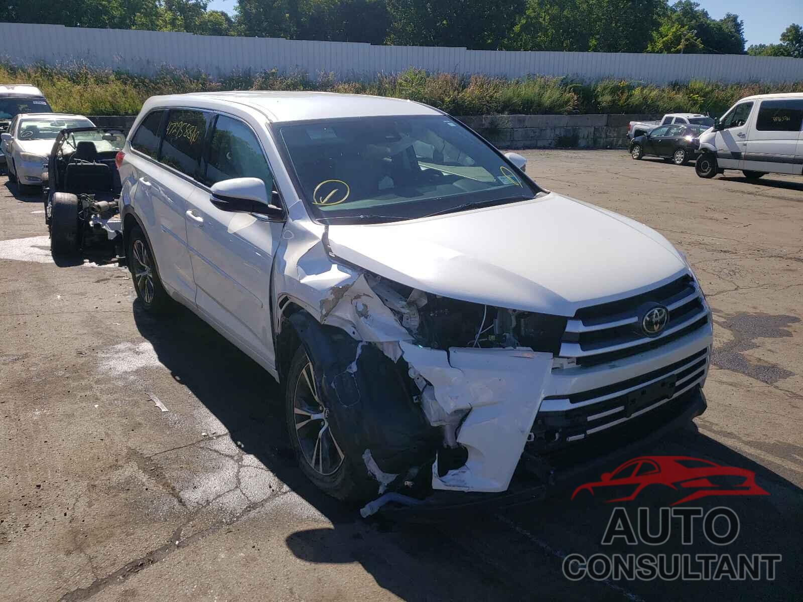 TOYOTA HIGHLANDER 2018 - 5TDBZRFH7JS836371