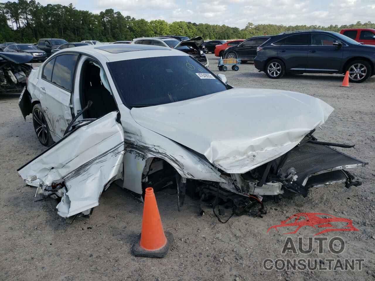 BMW 3 SERIES 2018 - WBA8B3C59JK384756