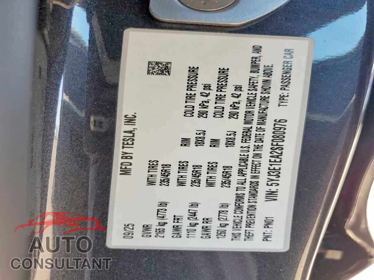 TESLA MODEL 3 2025 - 5YJ3E1EA2SF080976