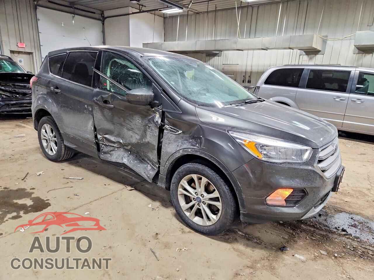 FORD ESCAPE 2017 - 1FMCU9GD9HUB38148