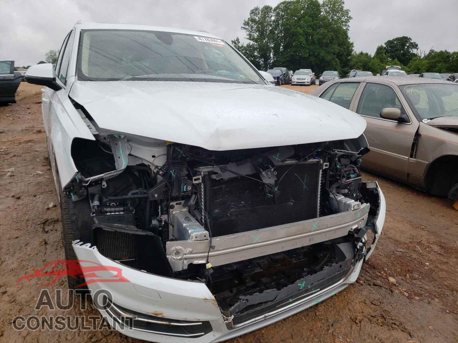AUDI Q7 2018 - WA1VAAF76JD044487