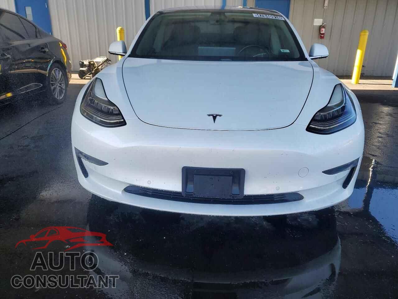 TESLA MODEL 3 2018 - 5YJ3E1EA4JF044527