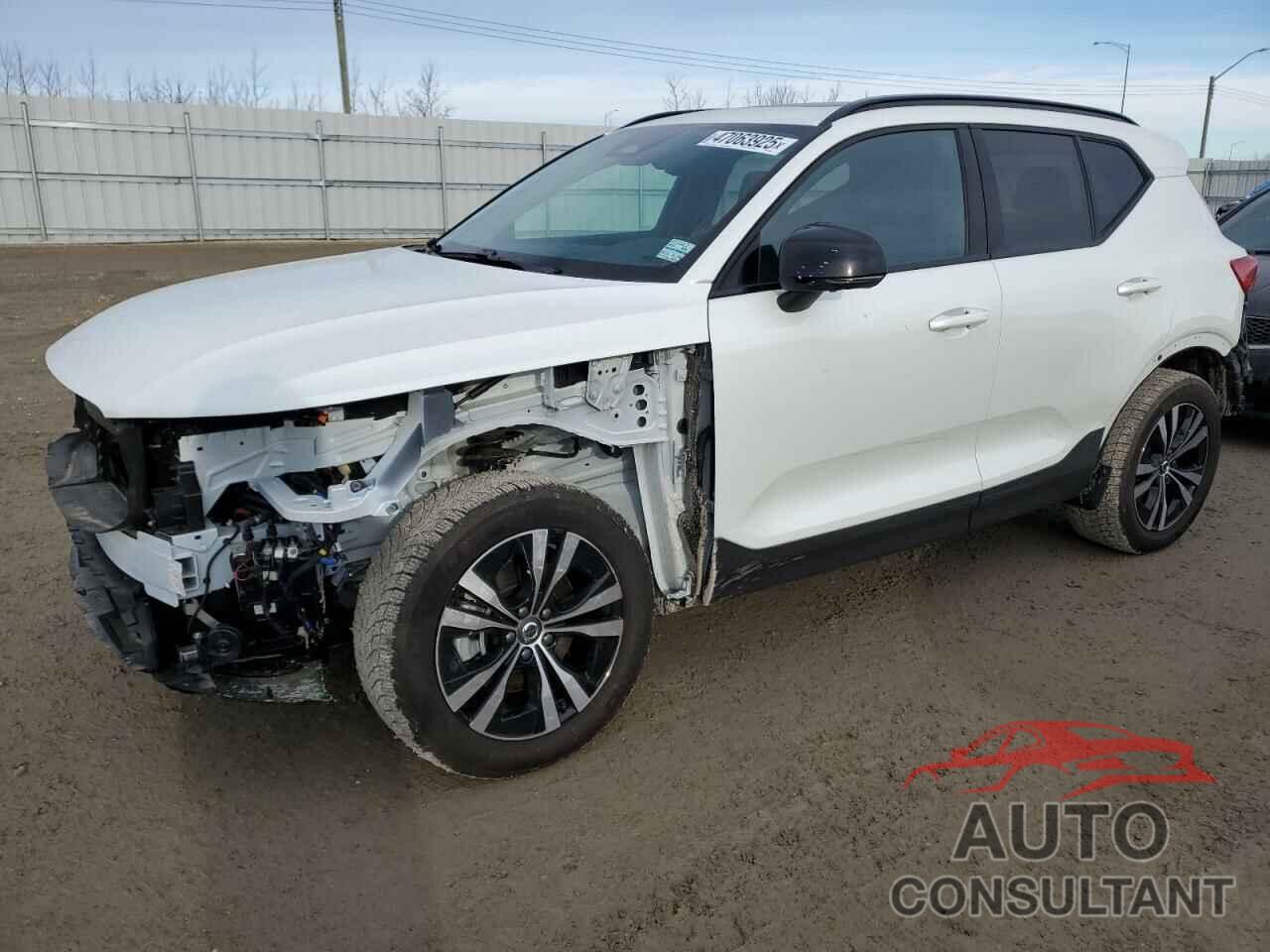 VOLVO XC40 PLUS 2025 - YV4L12UC3S2456203