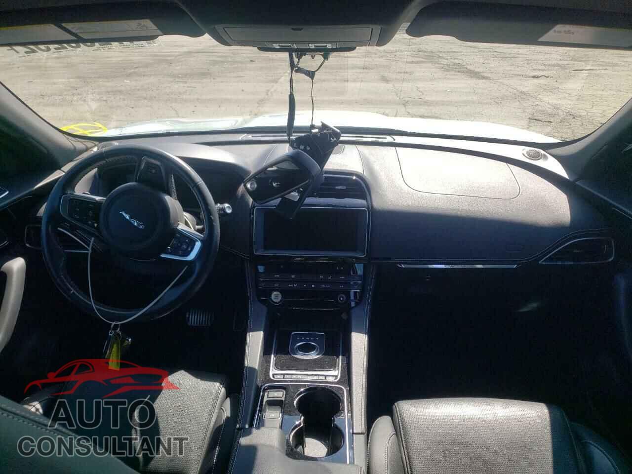 JAGUAR F-PACE 2017 - SADCL2BV7HA099435