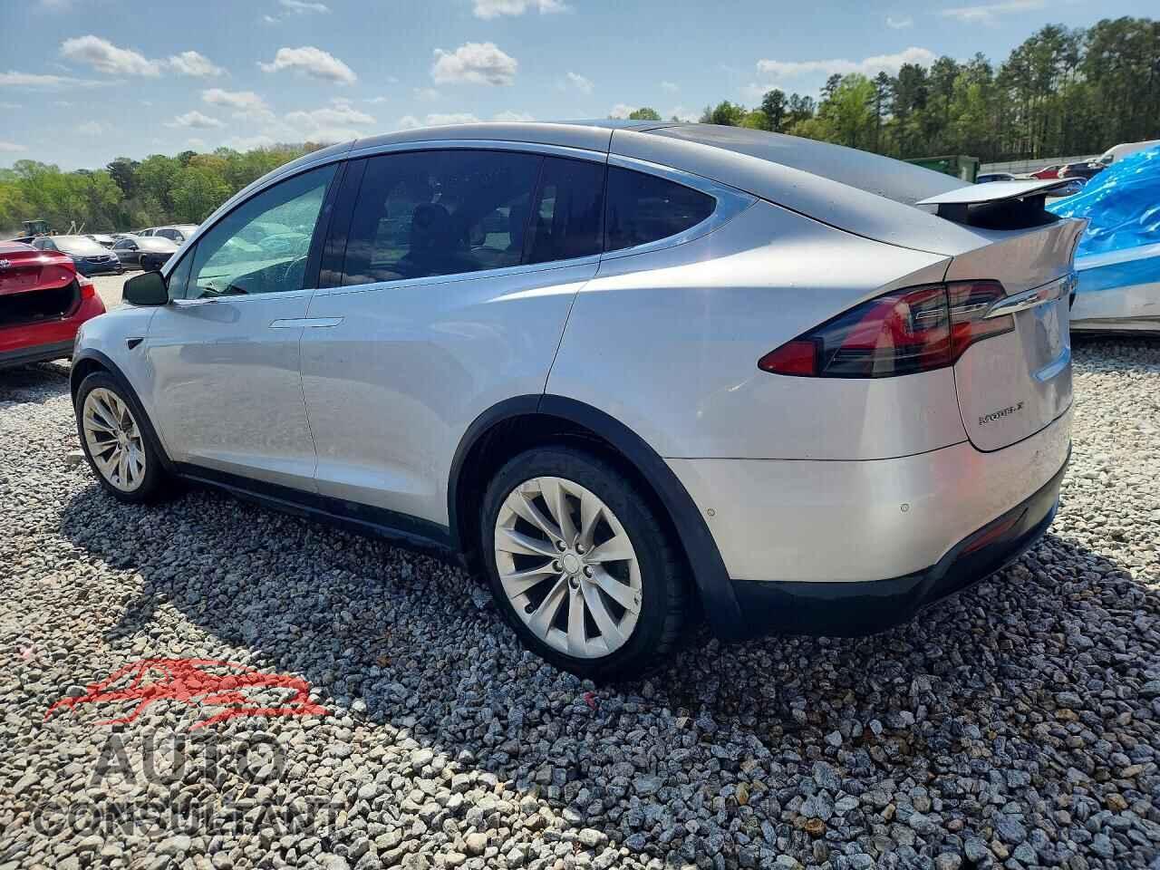 TESLA MODEL X 2018 - 5YJXCDE22JF087670