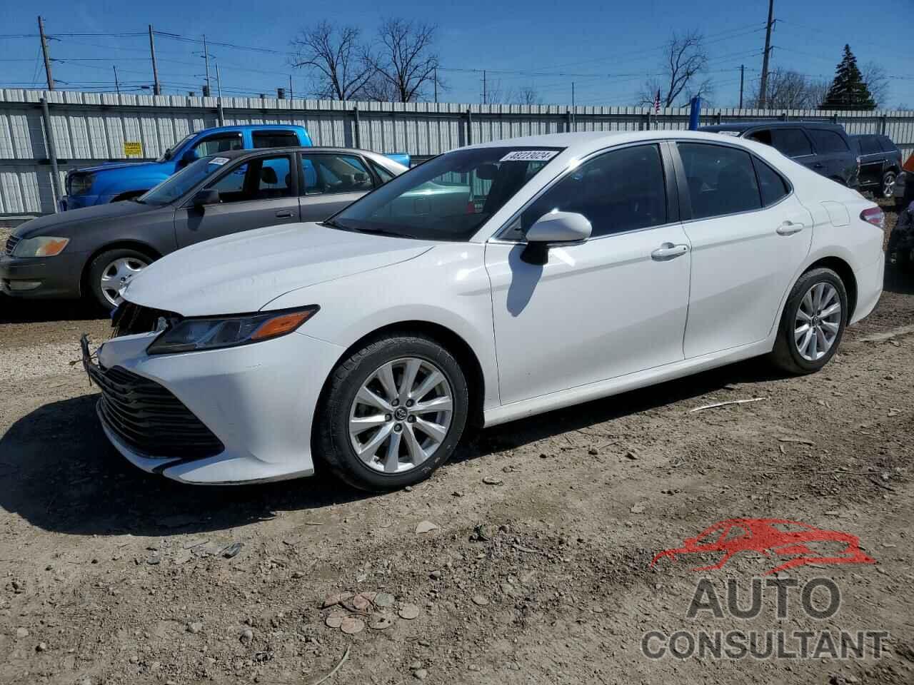 TOYOTA CAMRY 2018 - 4T1B11HK0JU583600