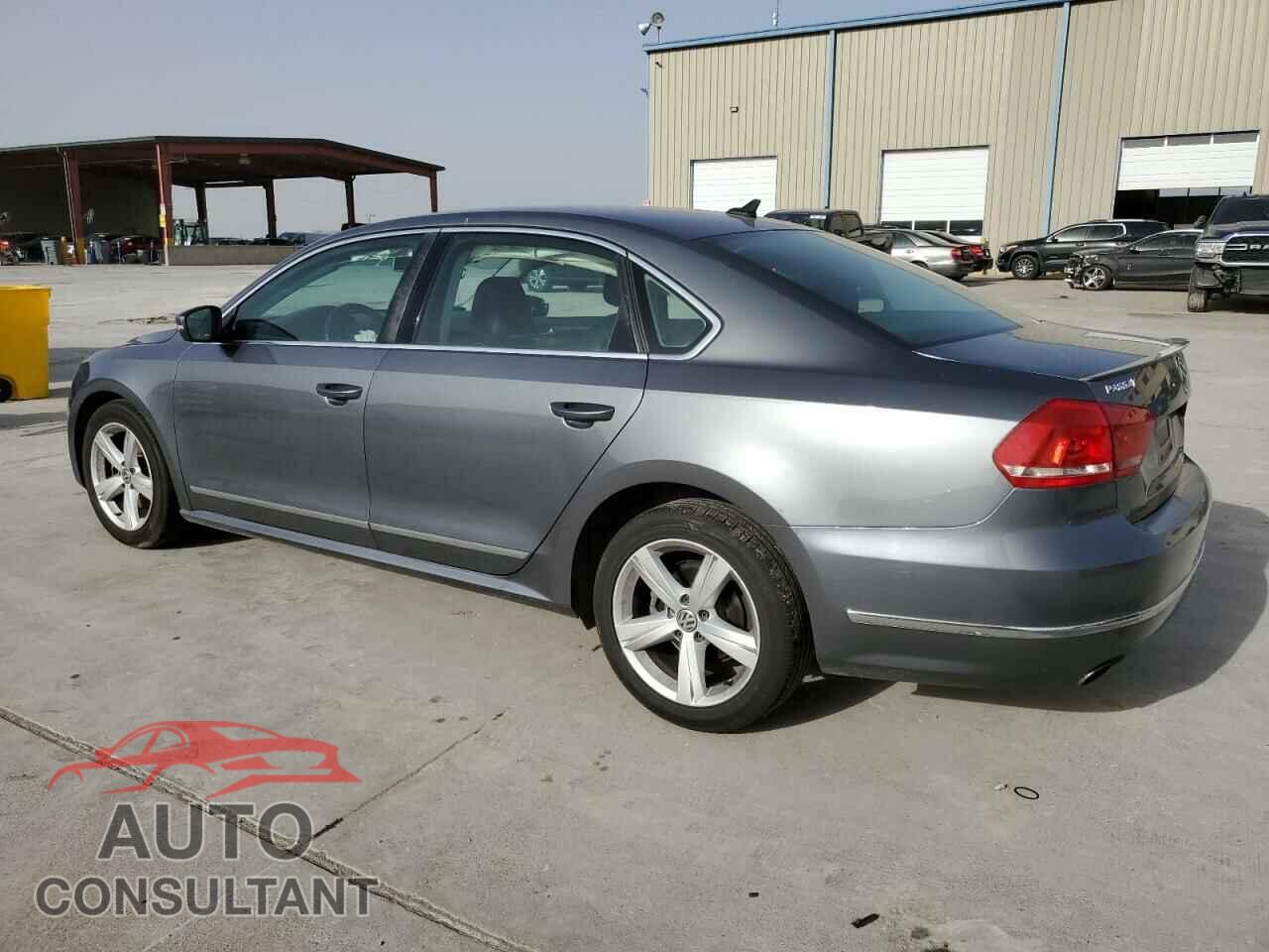VOLKSWAGEN PASSAT 2014 - 1VWCT7A36EC005793