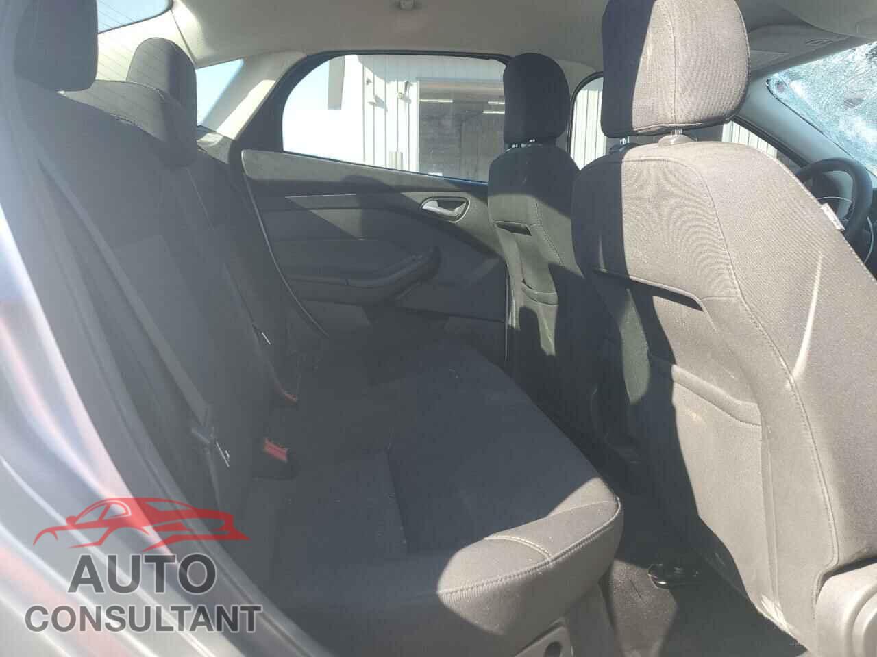 FORD FOCUS 2016 - 1FADP3F28GL395583