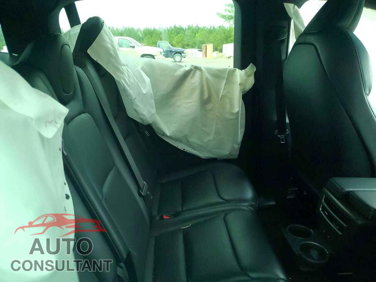 TESLA MODEL X 2021 - 5YJXCAE27MF324544